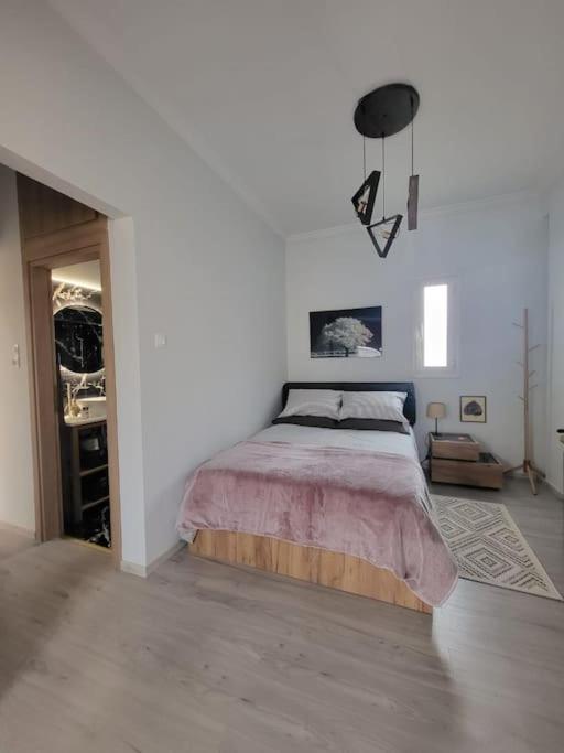 Ferienwohnung Under The Hill Athen Exterior foto