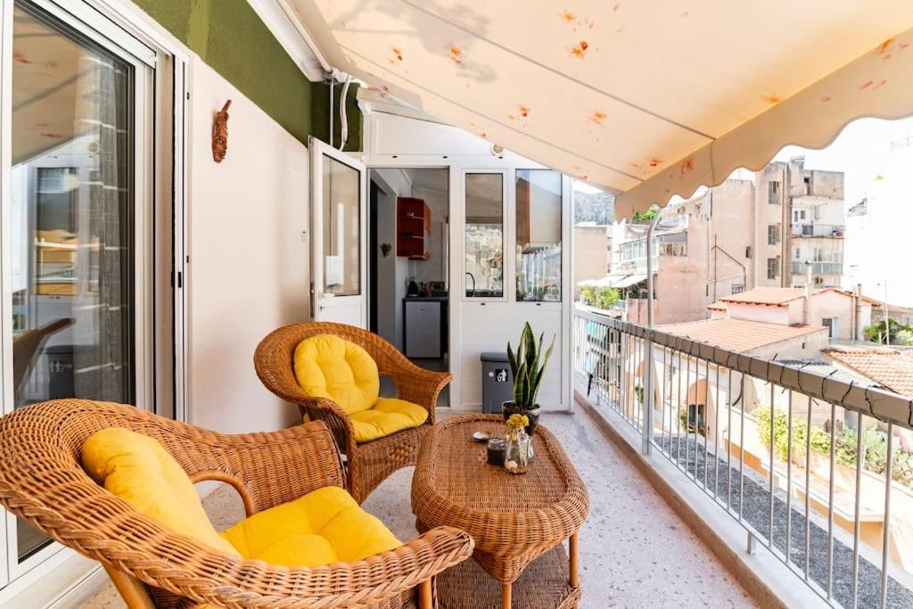 Ferienwohnung Under The Hill Athen Exterior foto
